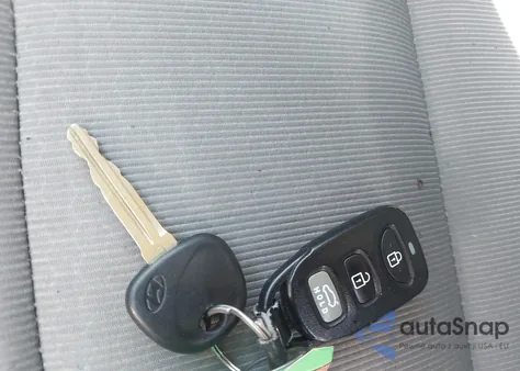 2018 Hyundai Elantra Sel z USA, uszkodzony, nr VIN 5NPD84LF2JH368718